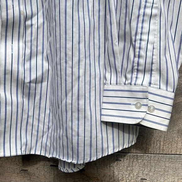 Van Heusen Men's White Striped Long Sleeve Button Down Shirt Size 17.5 - Picture 2 of 5